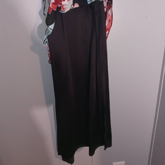 Dress - Picture 5 of 6